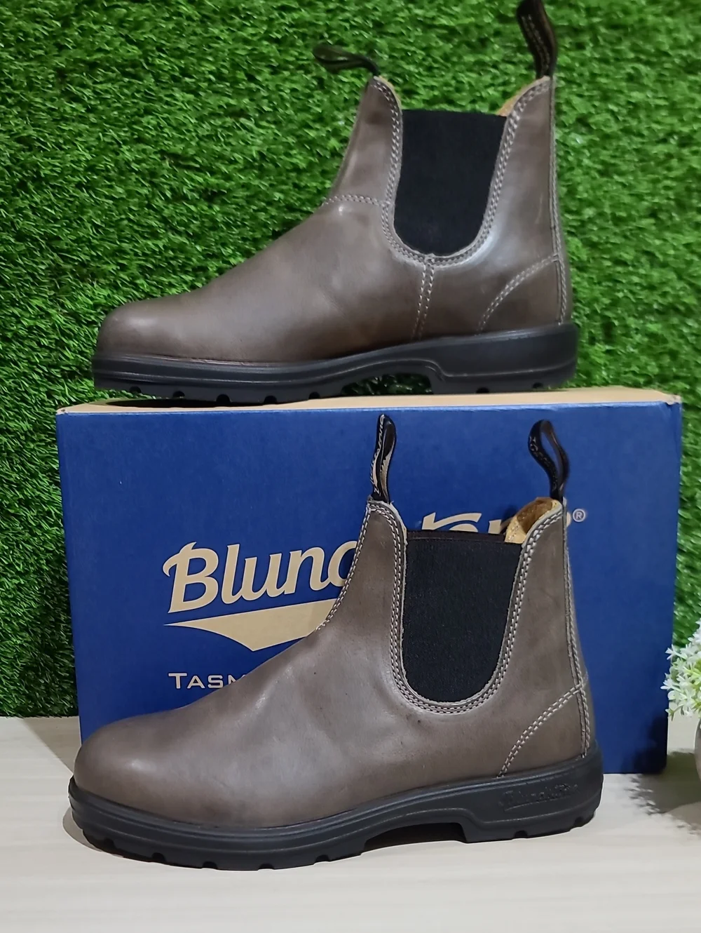 Blundstone 1469 Classic's Chelsea Boots - Steel Grey US Men's 8/AUS 7 New